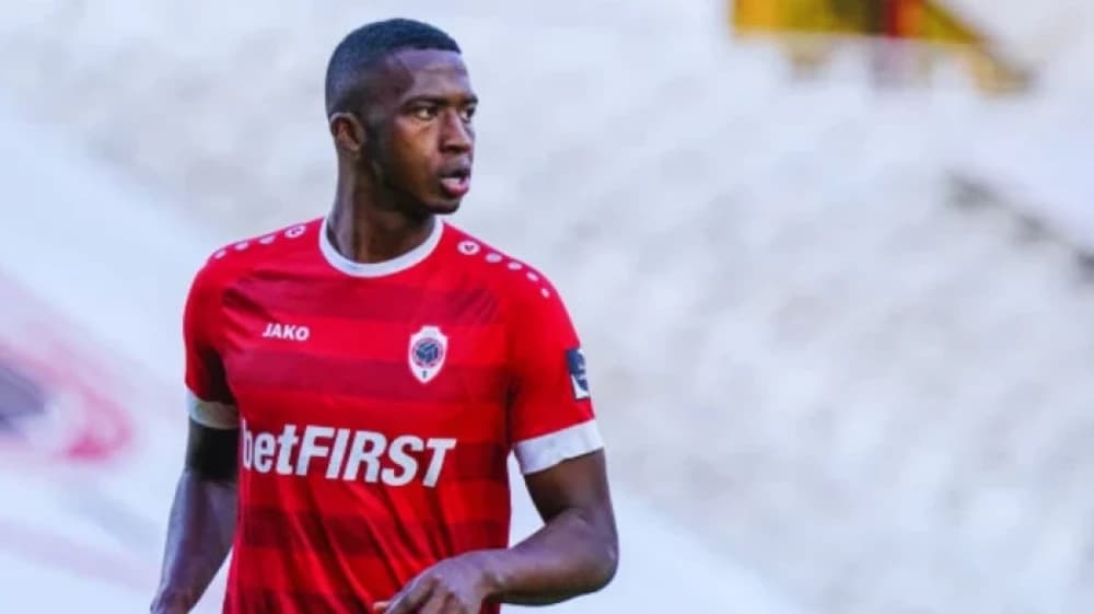 Willian Pacho: Il Fenomeno Difensivo dell'Ecuador che Conquista l'Europa