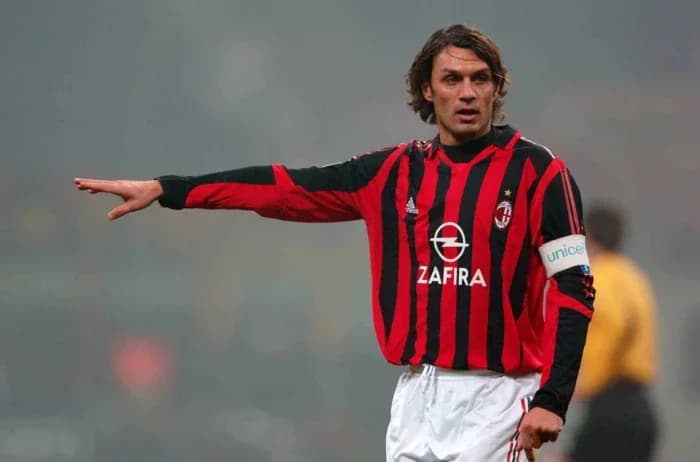 Paolo Maldini: La Leggenda del Calcio Paolo Maldini: La Leggenda del Calcio